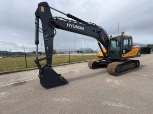Hyundai R210 (4)