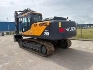 Hyundai R210 (5)