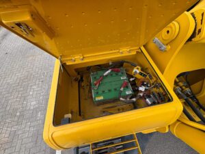 PC210 (3)