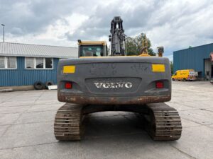 EC210 C (3)