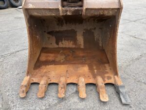 EC300e (10)