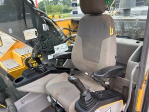 EC300e (31)