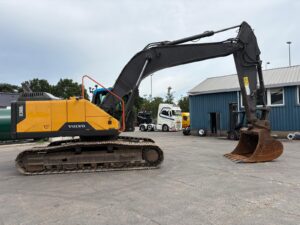 EC300e (7)