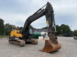 EC300e (8)