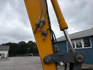 R926 (2)