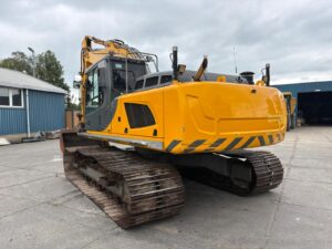 R926 (26)