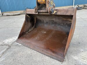 R926 (4)