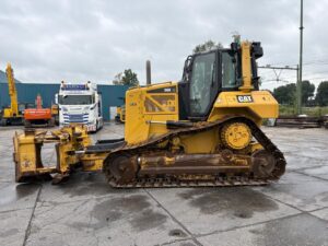 CAT D6N XL (1)