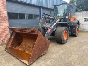 Doosan DL200 (22)