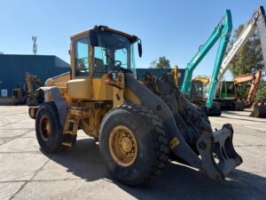 L60 E (25)